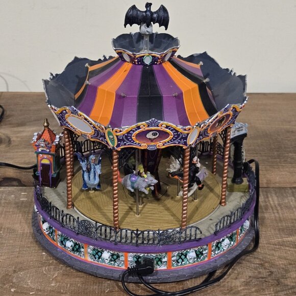 Lemax RETIRED Spooky Town SCARE-OUSEL!! - Picture 7 of 14